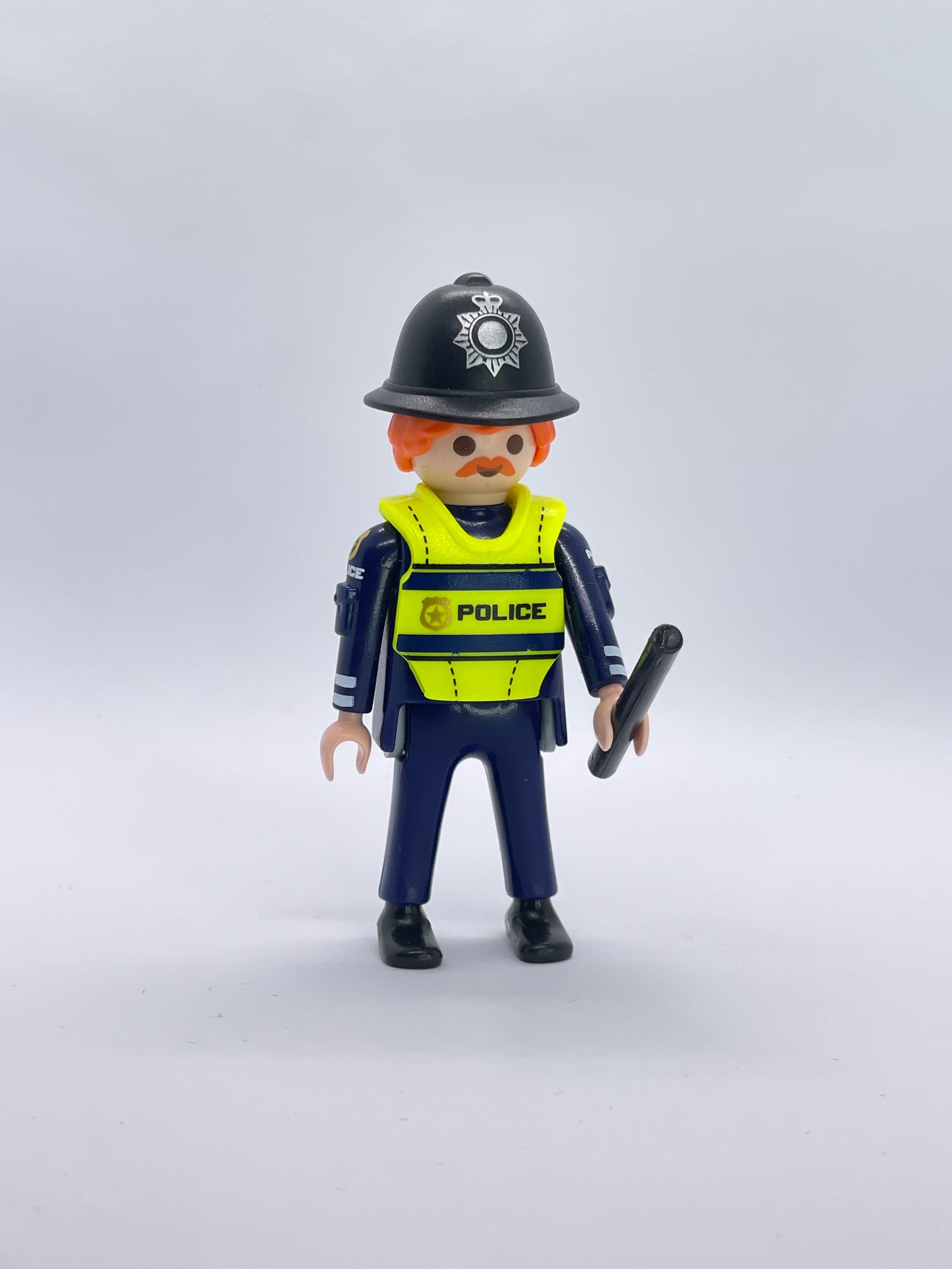 Playmobil Bobby - Polizist - Figur - Serie 27 - B0372