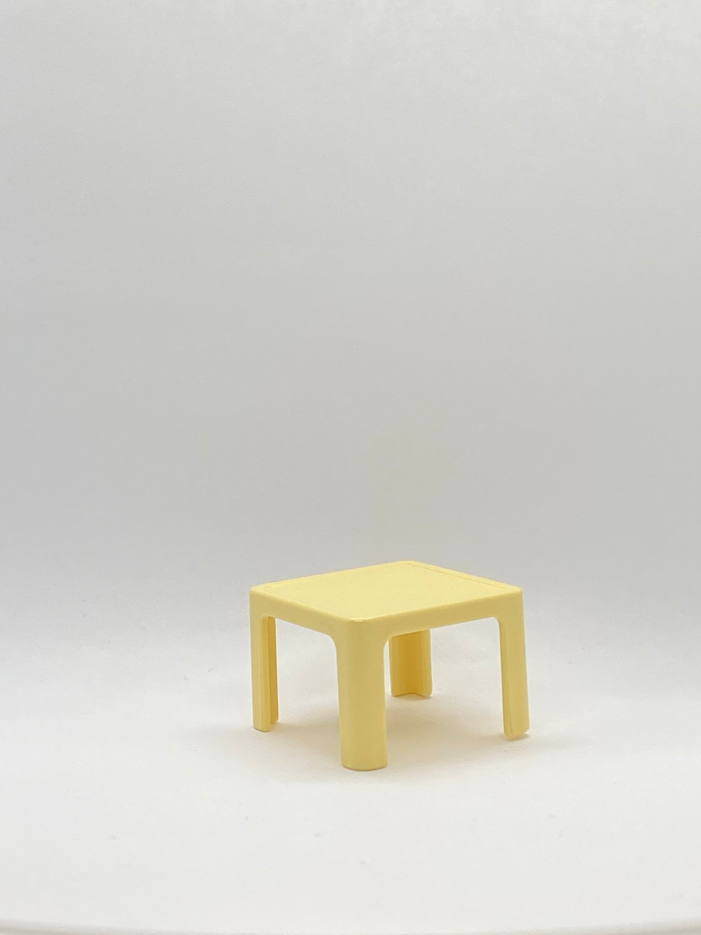 Playmobil Kinderzimmertisch - Tisch - hell gelb - A3188