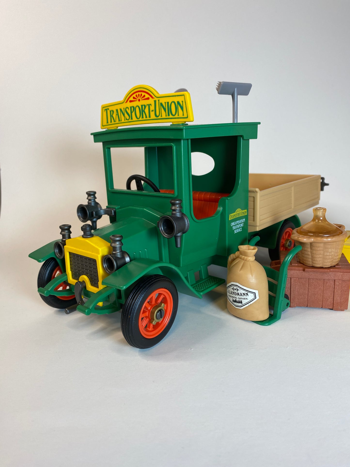 Playmobil Nostalgie Transporter - Rosa Serie - 5640