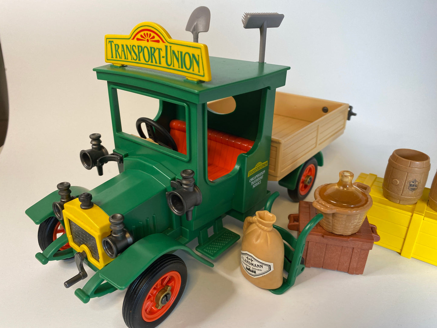 Playmobil Nostalgie Transporter - Rosa Serie - 5640