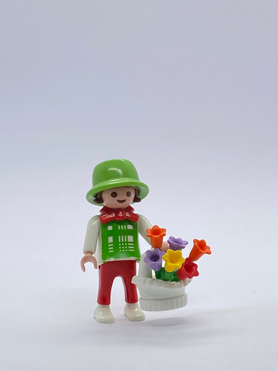 Playmobil Mädchen mit Korb und Blumen - 9892