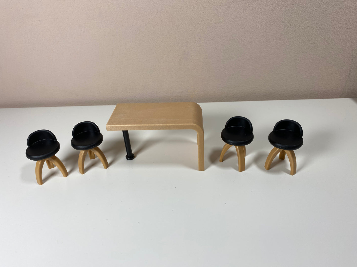Playmobil - Tisch mit 4 Stühlen - Küchenzubehör