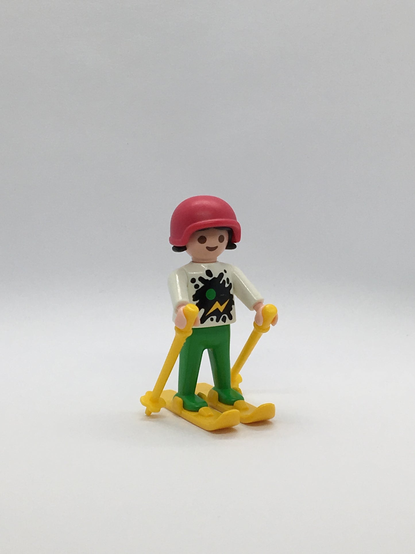 Playmobil Mädchen mit Skiern - Figur - C0390