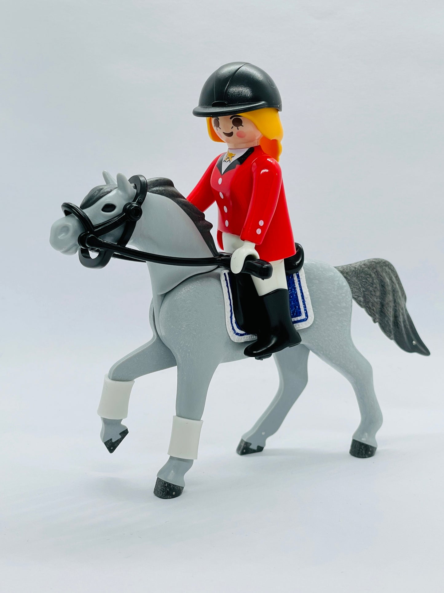 Playmobil Reiterin mit grauem Pferd - Turnier - Reiterhof