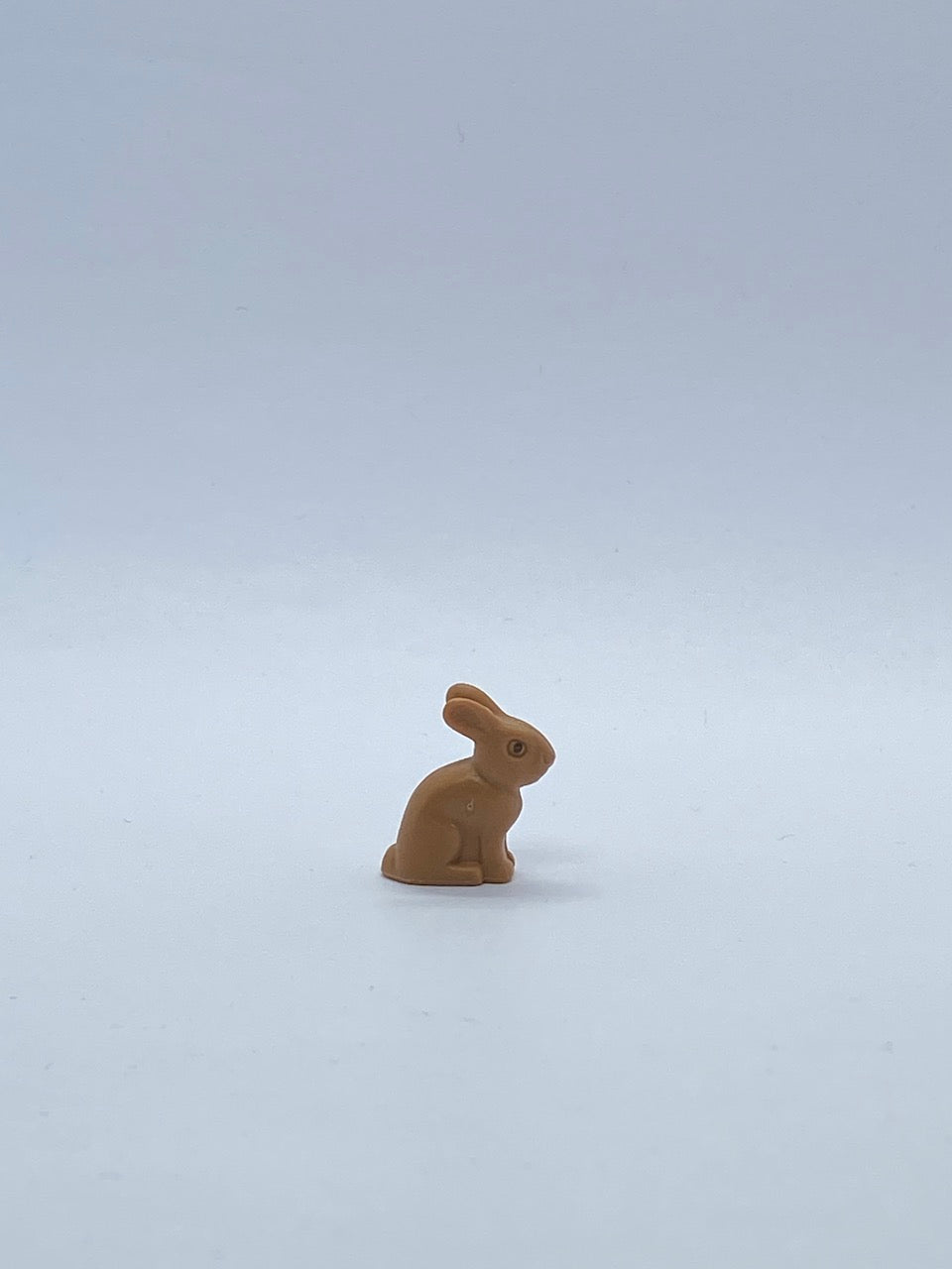 Playmoil Hase - hellbraun - Sitzend - A1159