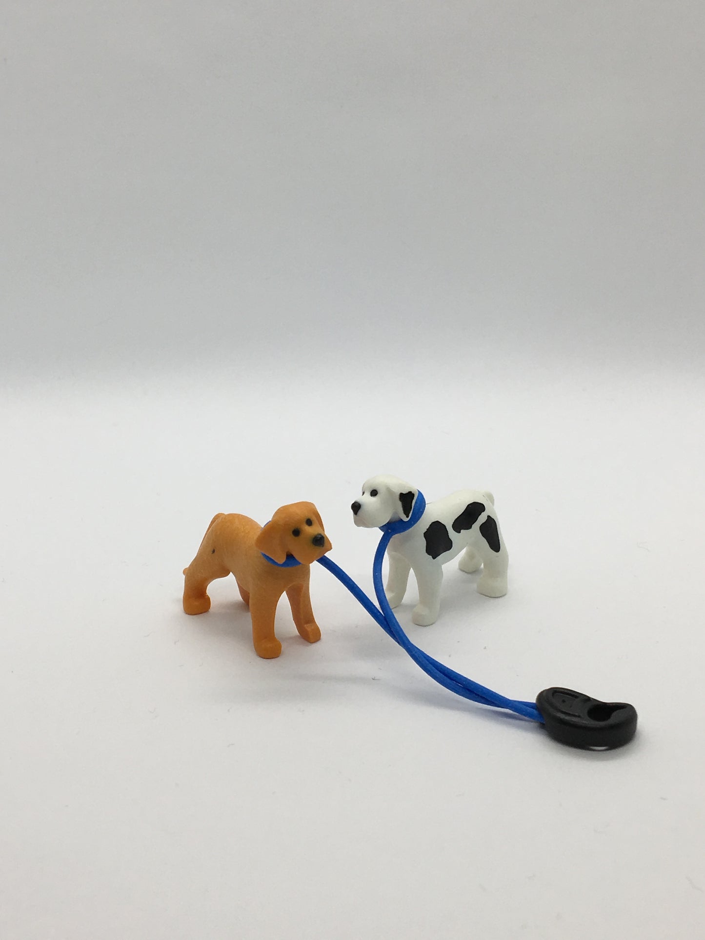 Playmobil 2x Hunde mit Hundeleine - C1090