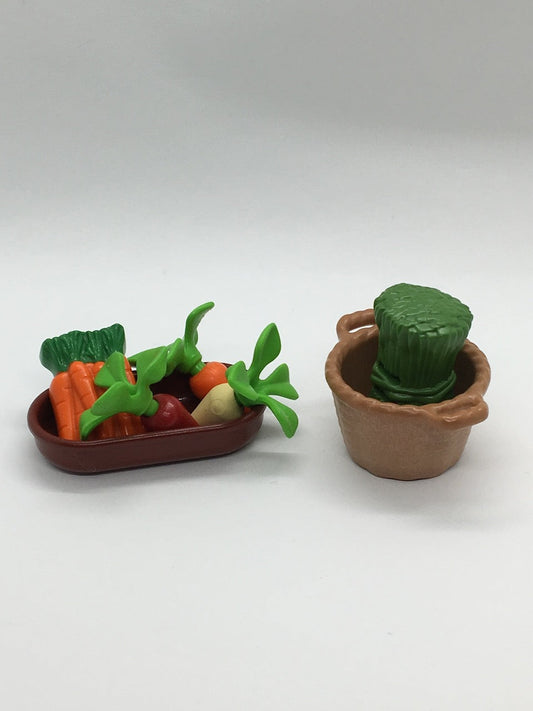 Playmobil Futterschale mit  Möhren - Korb mit Heu - C2760