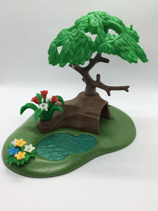Playmobil Grünfläche mit Baum, Blumen und Teich - C2086