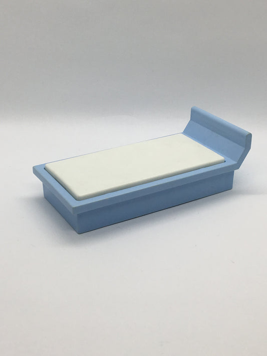 Playmobil Bett mit weißer Matratze - hellblau - Möbel - C2119
